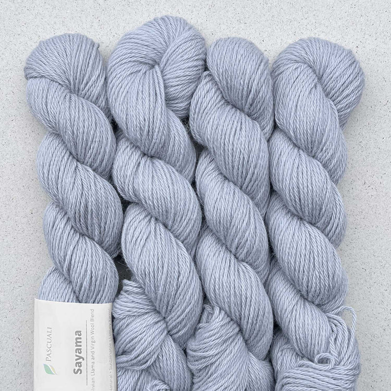 Pascuali Sayama in 324 Silber: Lama-Schurwoll-Garn.