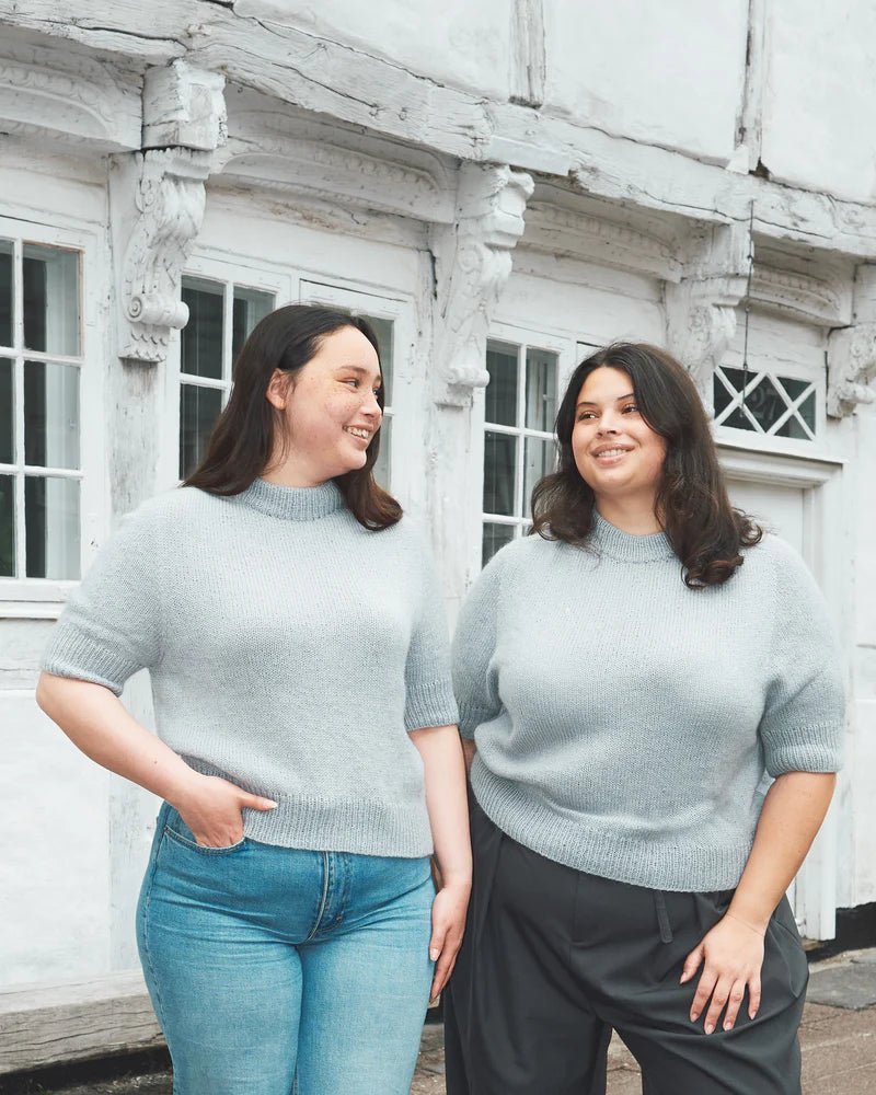 Carlie Tee – Strickanleitung & Garnpaket - BONIFAKTUR - Kleinste - Carlie Tee – Strickanleitung & Garnpaket
