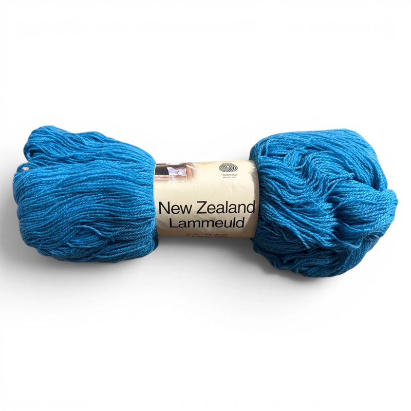 Filcolana SAGA in 231 Delphinium Blue: Lace-Garn aus 100 % Wolle, Strang