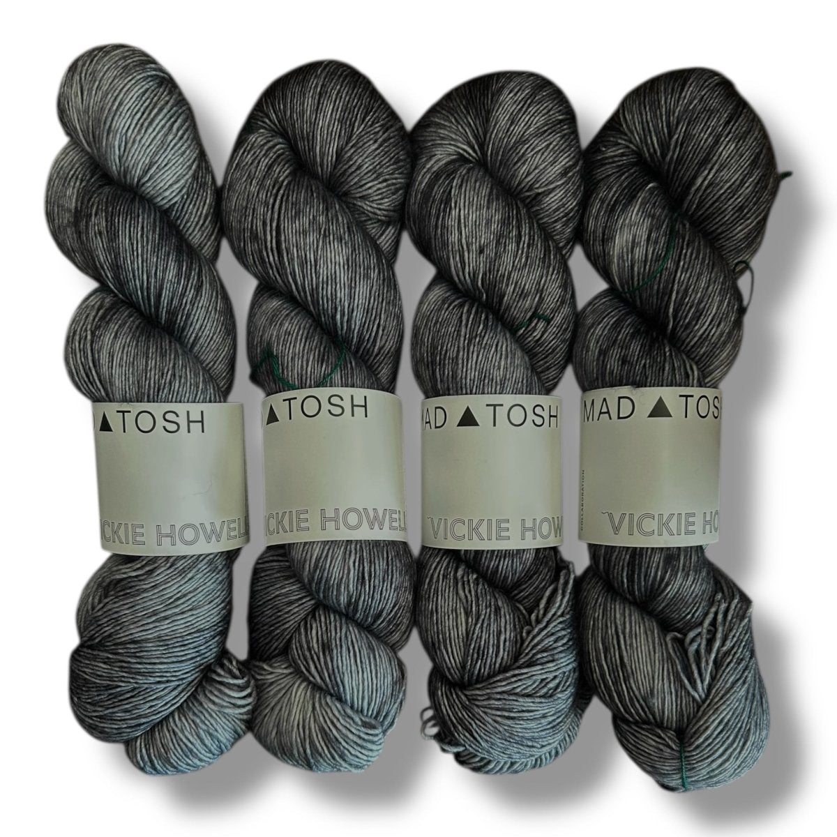 Madelinetosh Tosh Merino Light - BONIFAKTUR - Vickie Howell: Snaps - Madelinetosh Tosh Merino Light