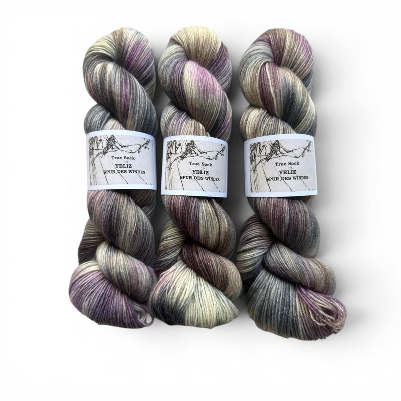 Atelier Franziska Uhl TRUE SOCK - HANDGEFÄRBTE SOCKENWOLLE