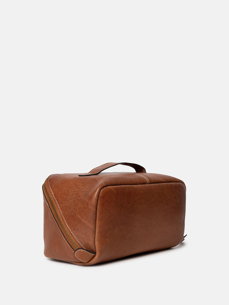 RE:DESIGNED Project 9 - BONIFAKTUR - Walnut and Gold - #farbe_walnut-and-gold