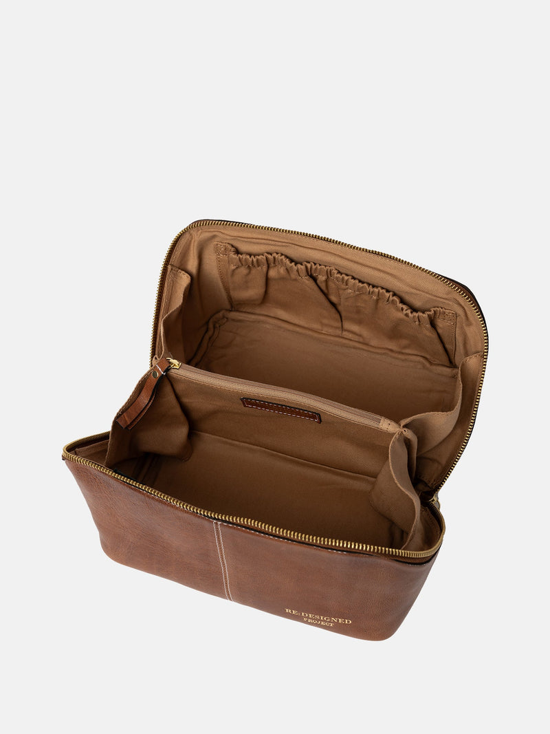 RE:DESIGNED Project 9 - BONIFAKTUR - Walnut and Gold - #farbe_walnut-and-gold