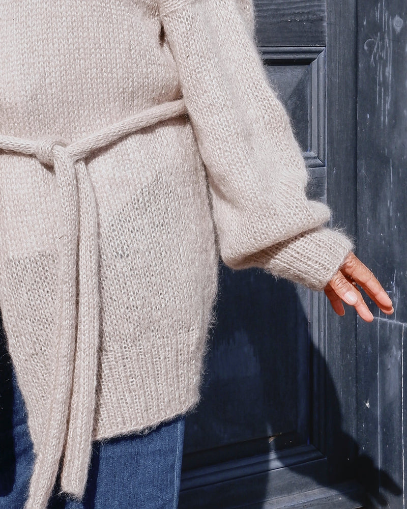 Darjeeling Cardigan – Strickanleitung & Garnpaket - BONIFAKTUR - Kleinste -Darjeeling Cardigan