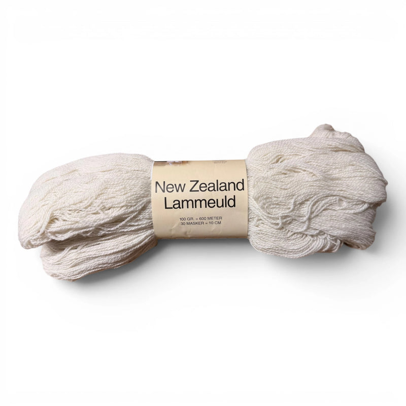 Filcolana SAGA in 101 Natural White: Lace-Garn aus 100 % Wolle, Strang