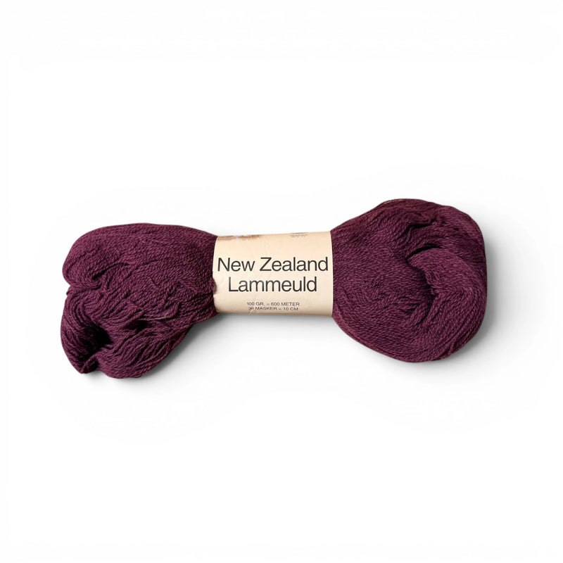 Filcolana SAGA in 130 Marsala: Lace-Garn aus 100 % Wolle, Strang