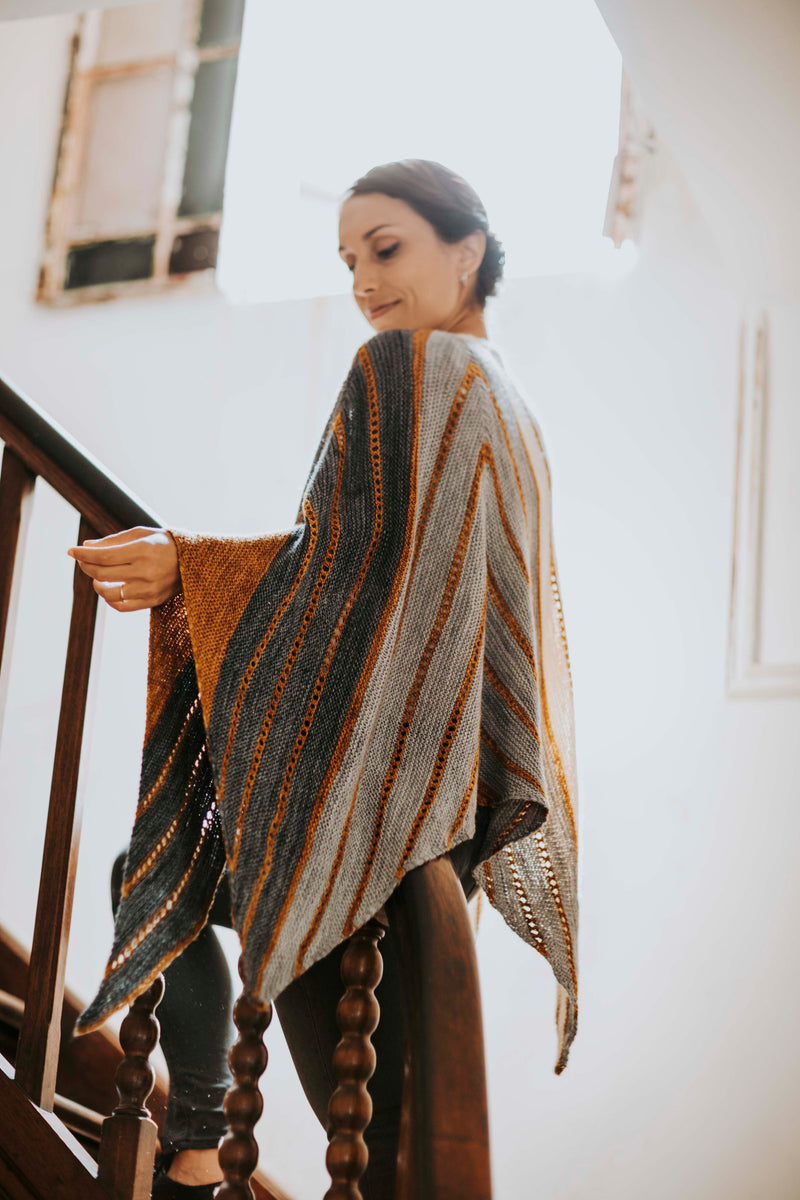 The Frank Shawl von Joji Locatelli