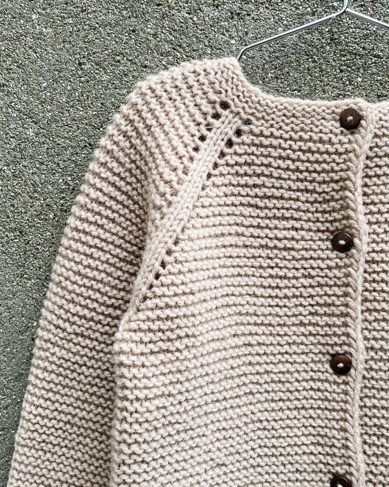 Garter Cardigan (Kinder) – Strickanleitung & Garnpaket - BONIFAKTUR - Kleinste -Garter Cardigan Kinder