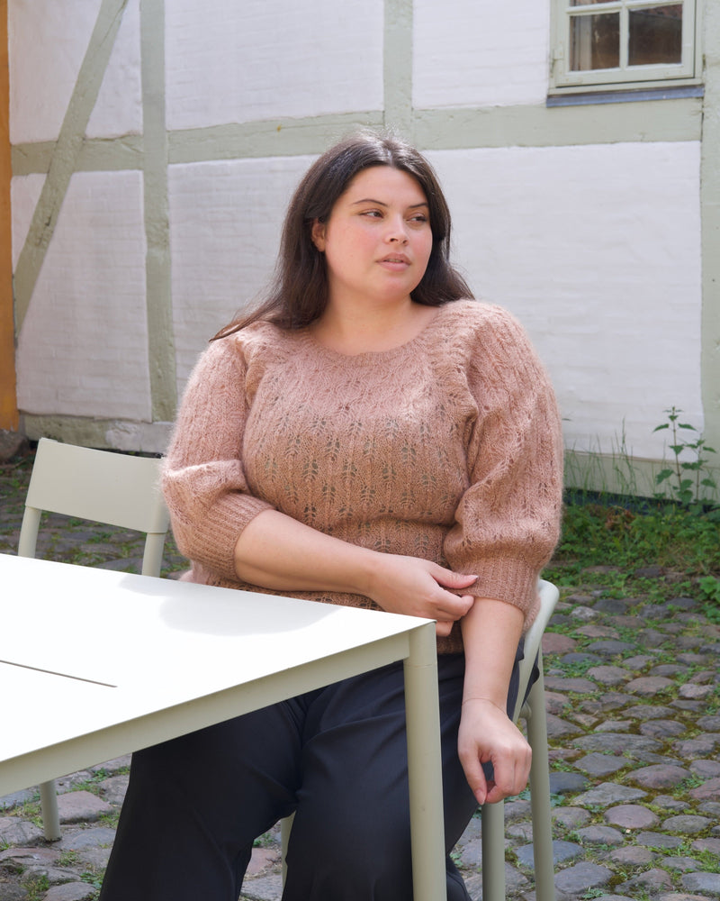 Isolde Blouse – Strickanleitung & Garnpaket - BONIFAKTUR - Kleinste -Isolde Blouse – Strickanleitung & Garnpaket - BONIFAKTUR