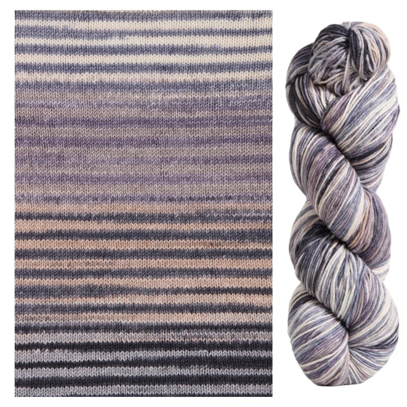 Urth Yarns Uneek Fingering - BONIFAKTUR - 3033 - Urth Yarns Urth Yarns Uneek Fingering 3033